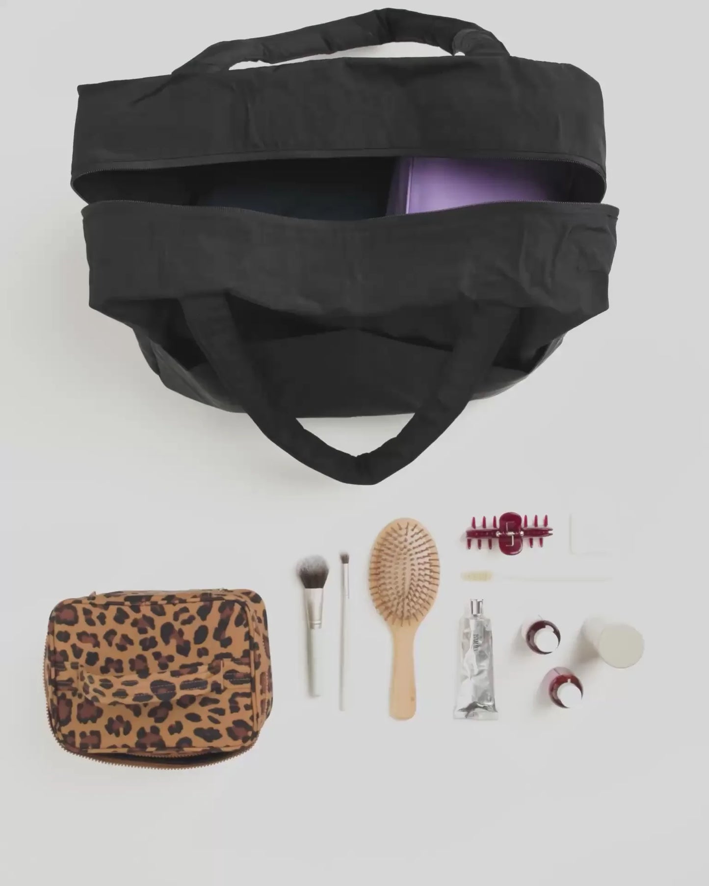 LARGE COSMETIC CASE - US 2331